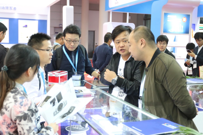  2017深圳国际全触与显示展盛大开幕2